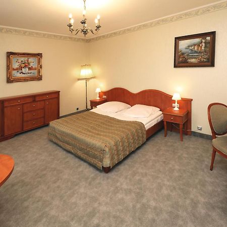 Bialy Dom Henlex Hotel Restauracja Poznań Eksteriør bilde