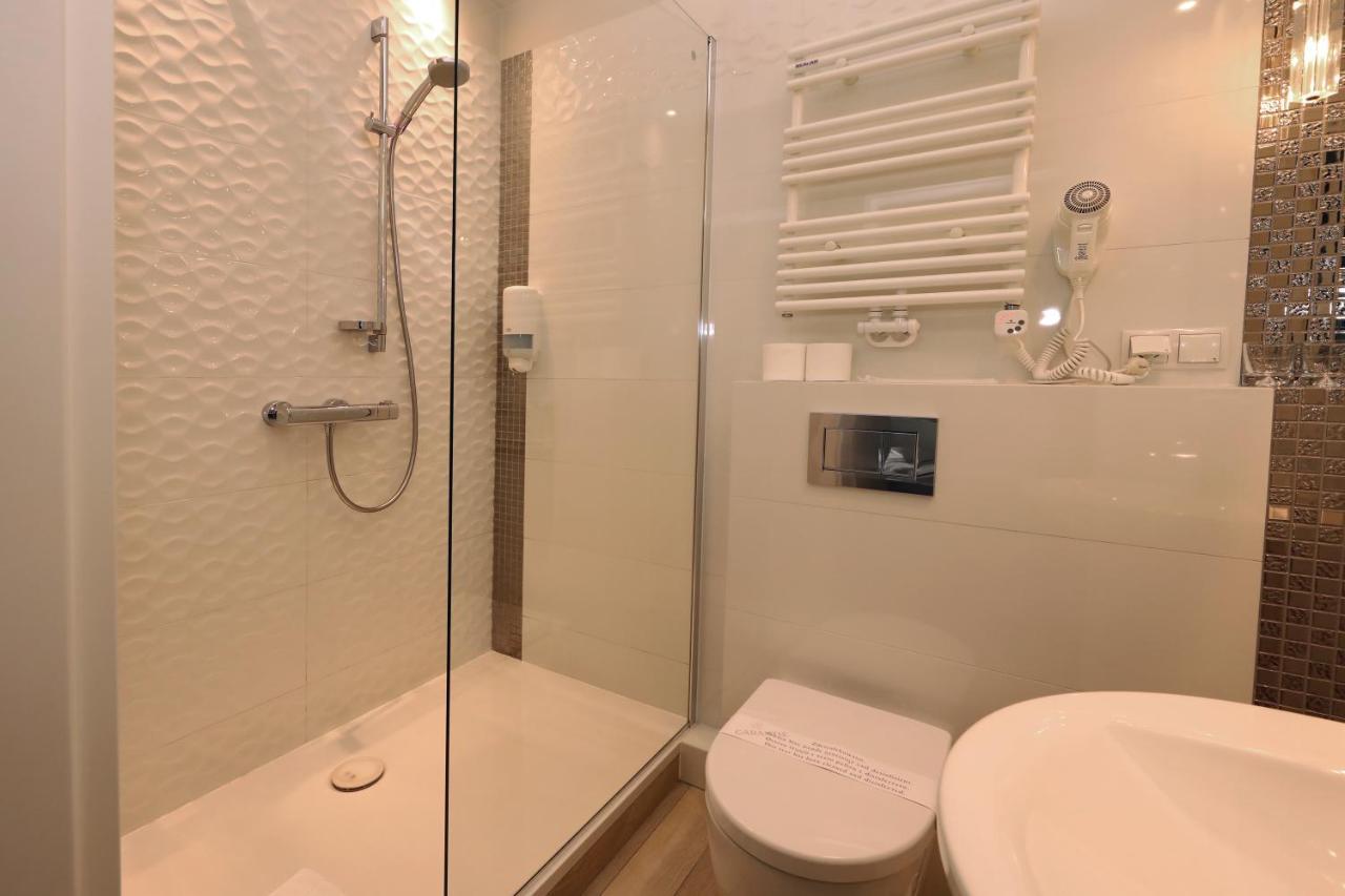 Bialy Dom Henlex Hotel Restauracja Poznań Eksteriør bilde