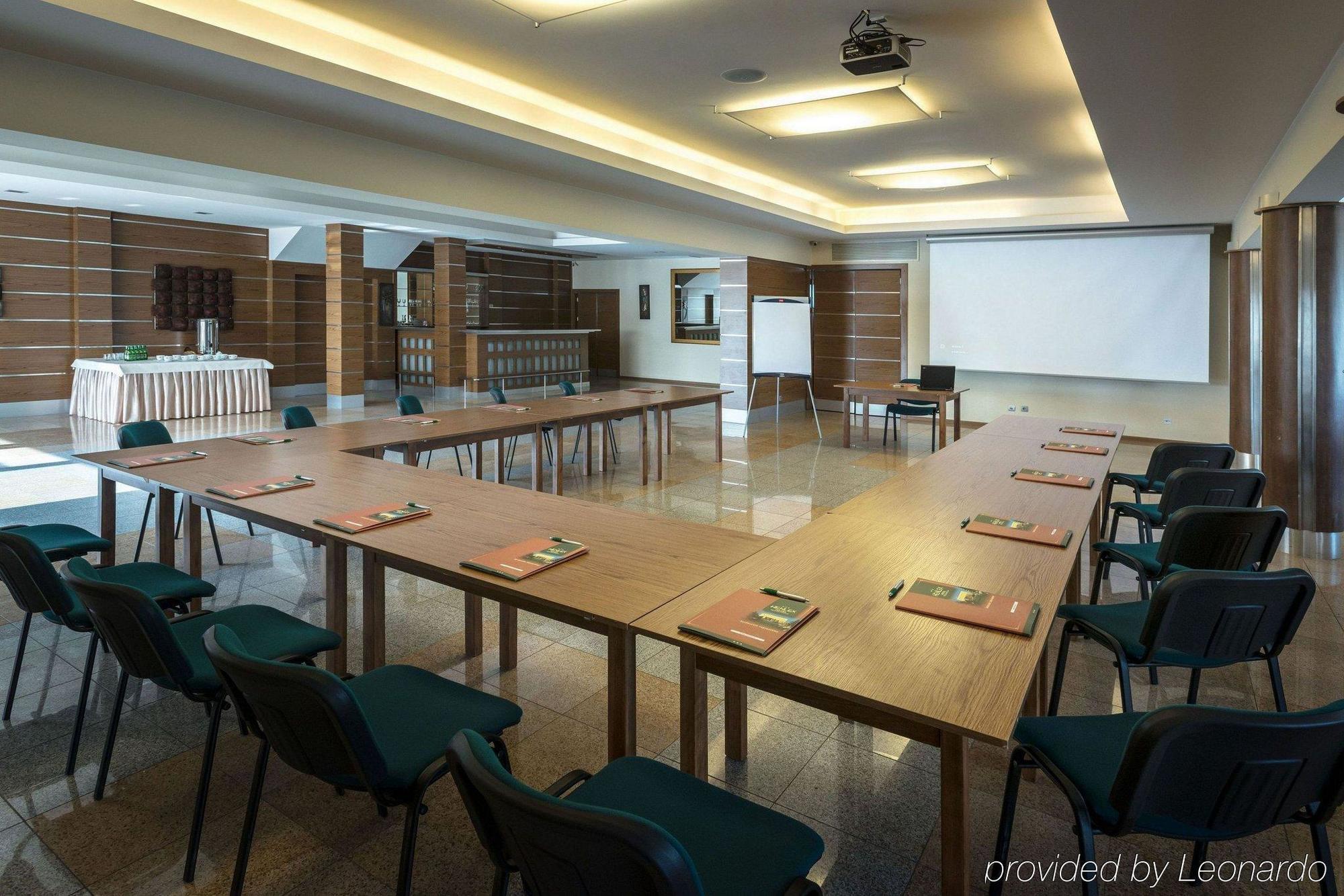 Bialy Dom Henlex Hotel Restauracja Poznań Fasiliteter bilde