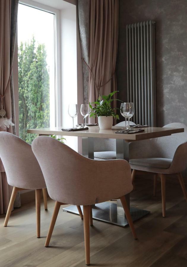 Bialy Dom Henlex Hotel Restauracja Poznań Eksteriør bilde